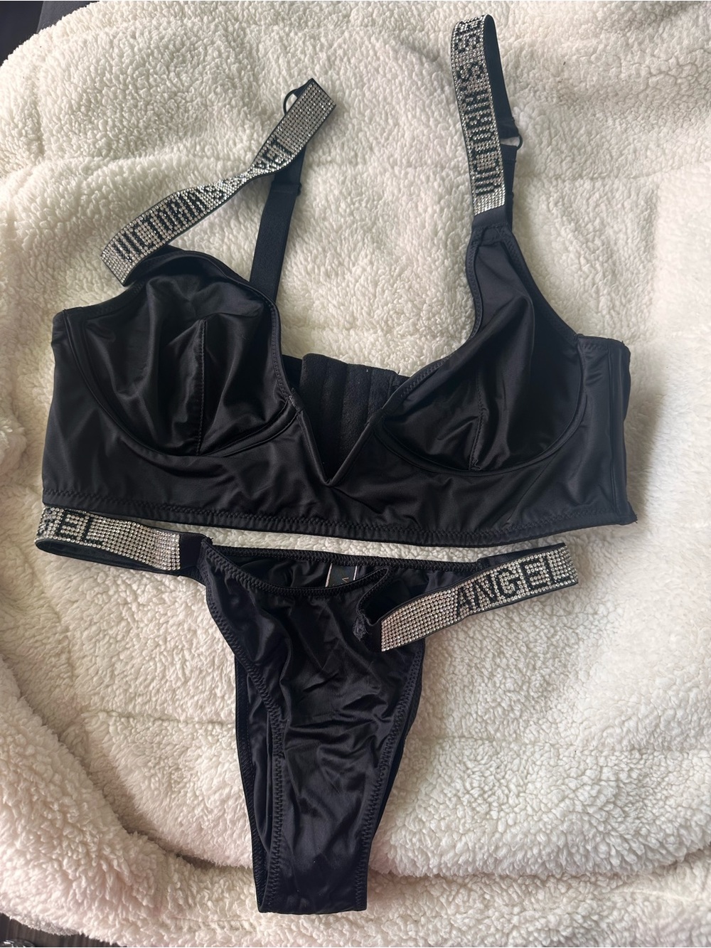 Victoria Secret Black Rhinestone-Trim Bralette & Thong Set